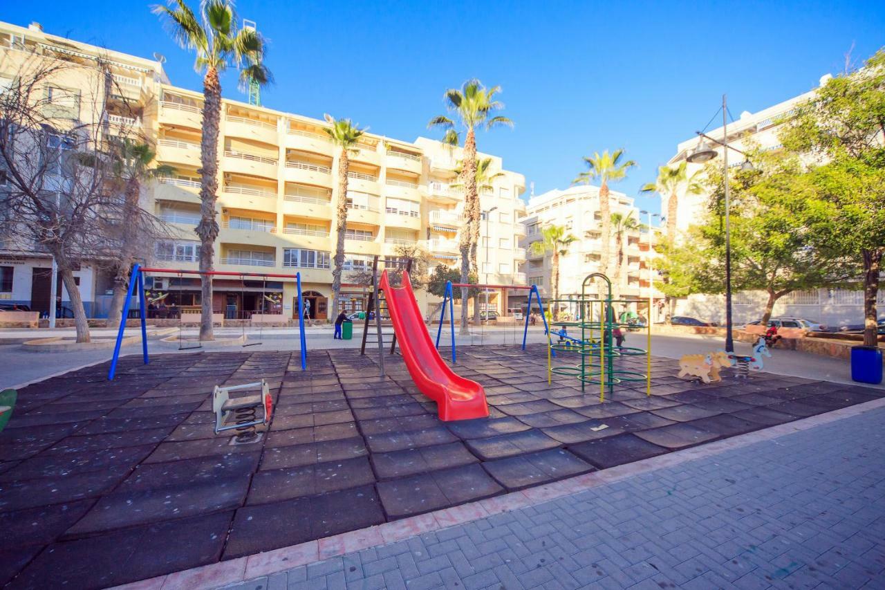 Deluxe Apartment Playa Del Cura Torrevieja Exterior photo